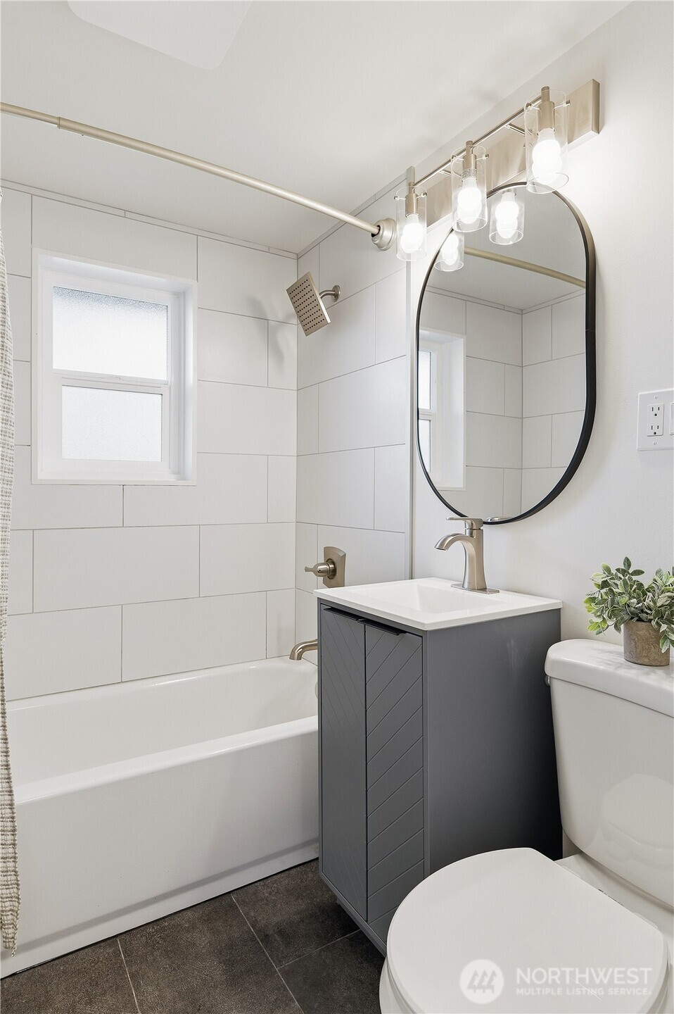 16167 Midvale Avenue North Shoreline, WA 98133 - Photo 18 of 40