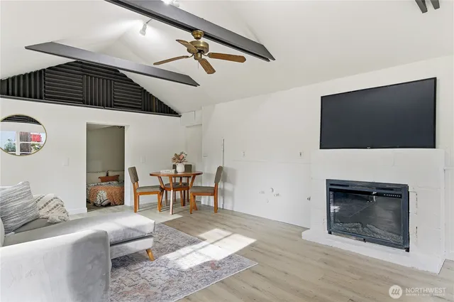 $800,000 | 16167 Midvale Avenue North, Shoreline, WA 98133