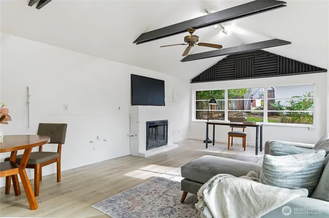 $800,000 | 16167 Midvale Avenue North, Shoreline, WA 98133