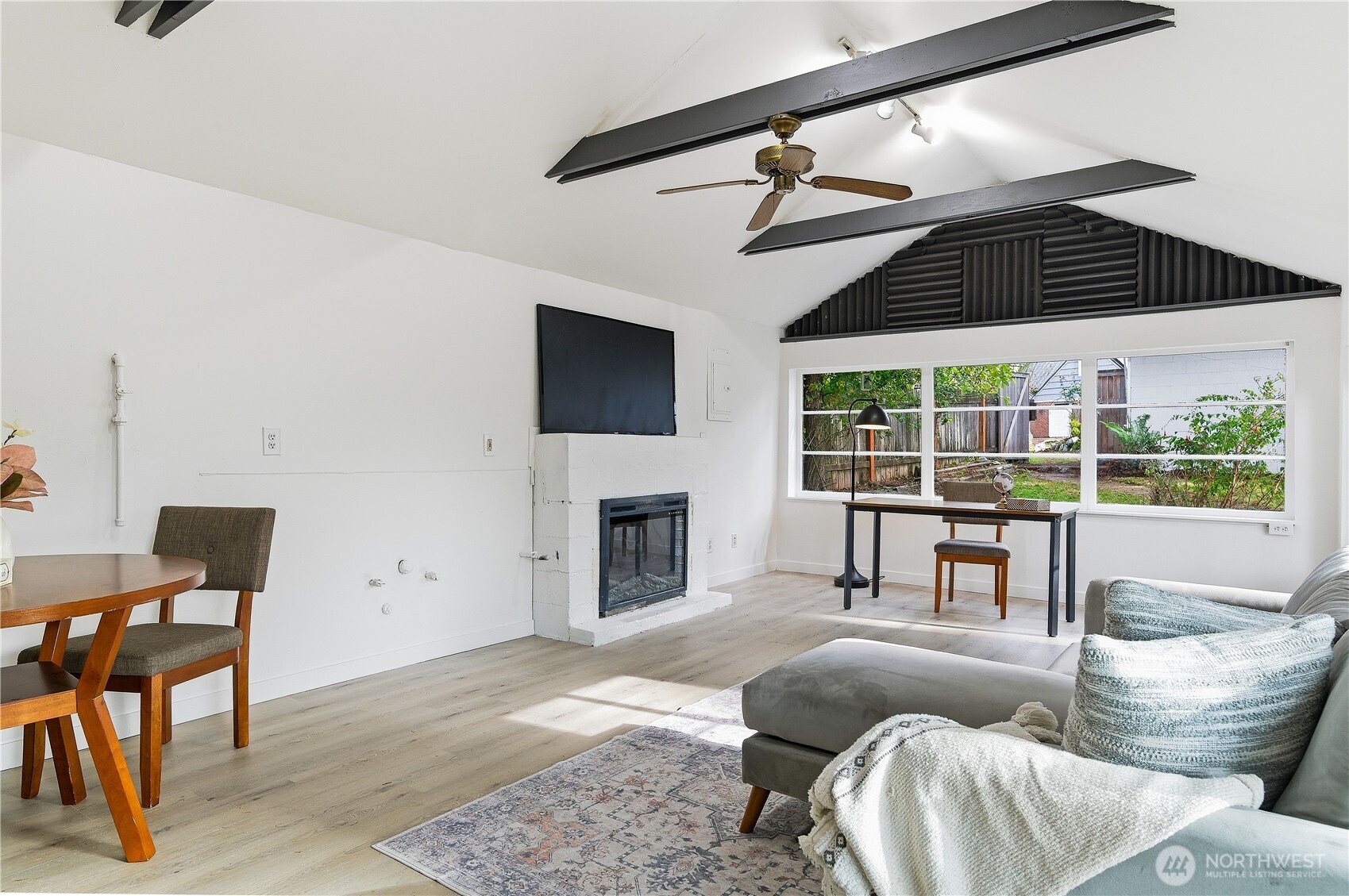 16167 Midvale Avenue North Shoreline, WA 98133 - Photo 25 of 40