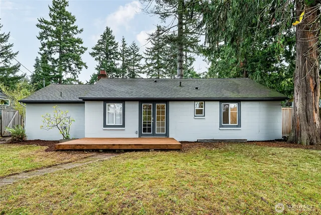 $800,000 | 16167 Midvale Avenue North, Shoreline, WA 98133