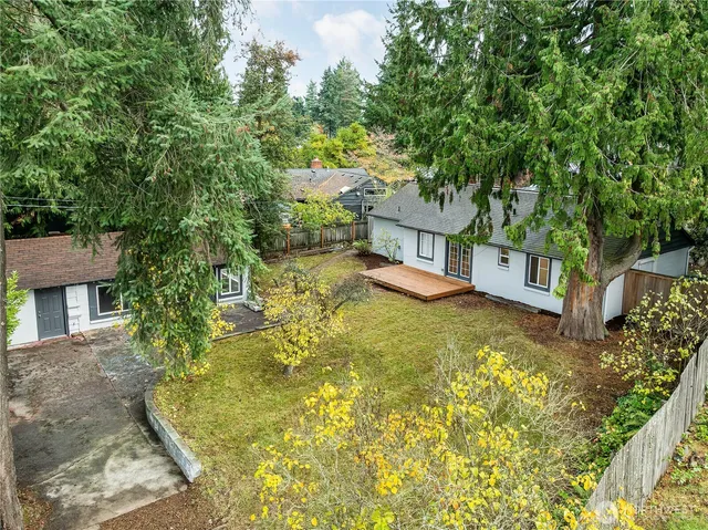 $800,000 | 16167 Midvale Avenue North, Shoreline, WA 98133