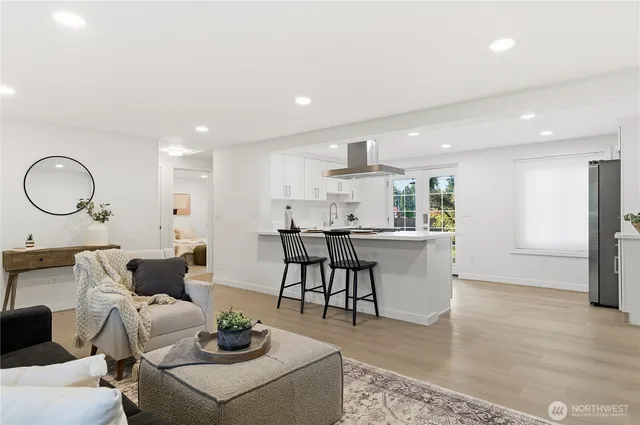 $800,000 | 16167 Midvale Avenue North, Shoreline, WA 98133