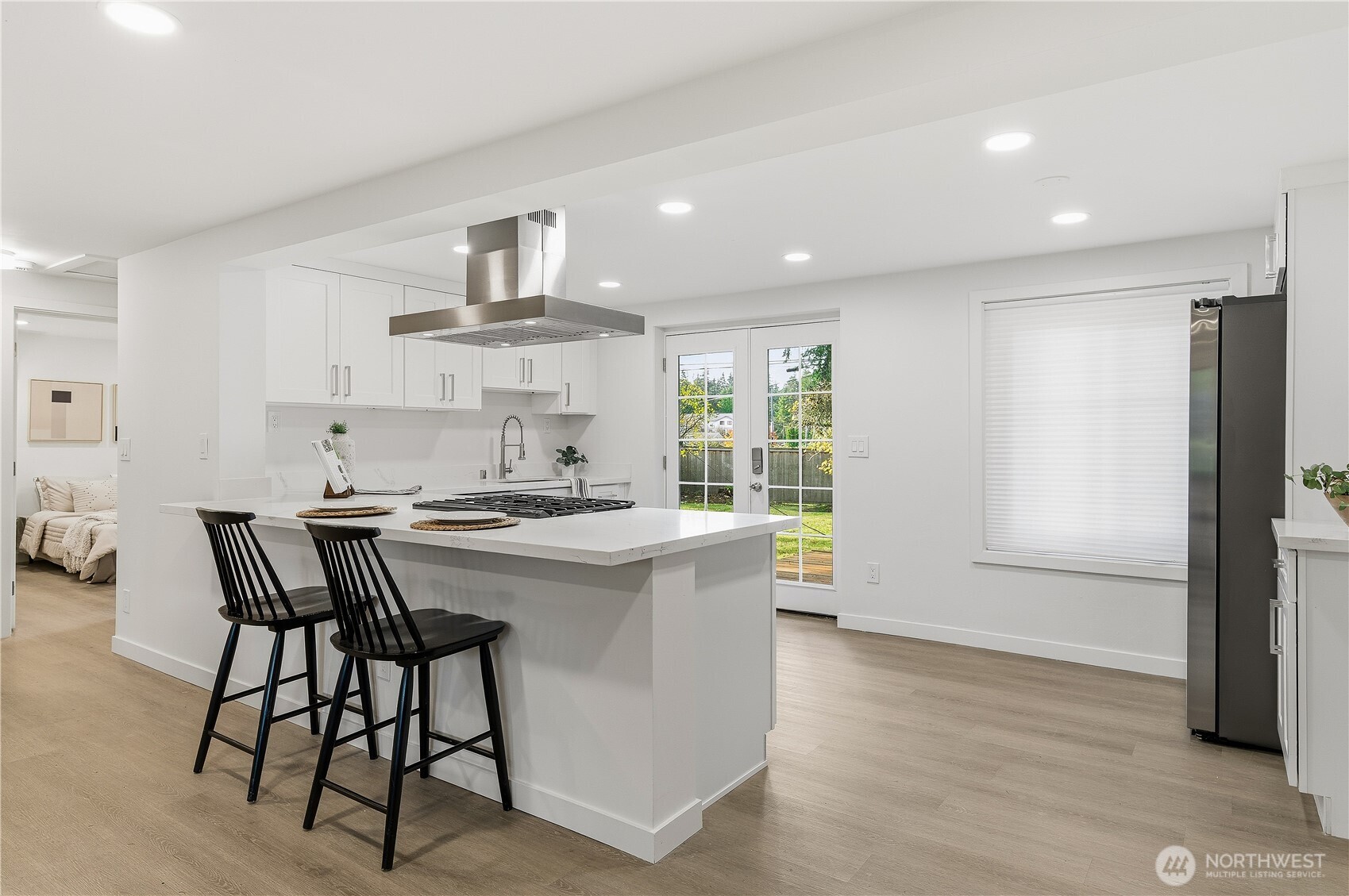 16167 Midvale Avenue North Shoreline, WA 98133 - Photo 8 of 40