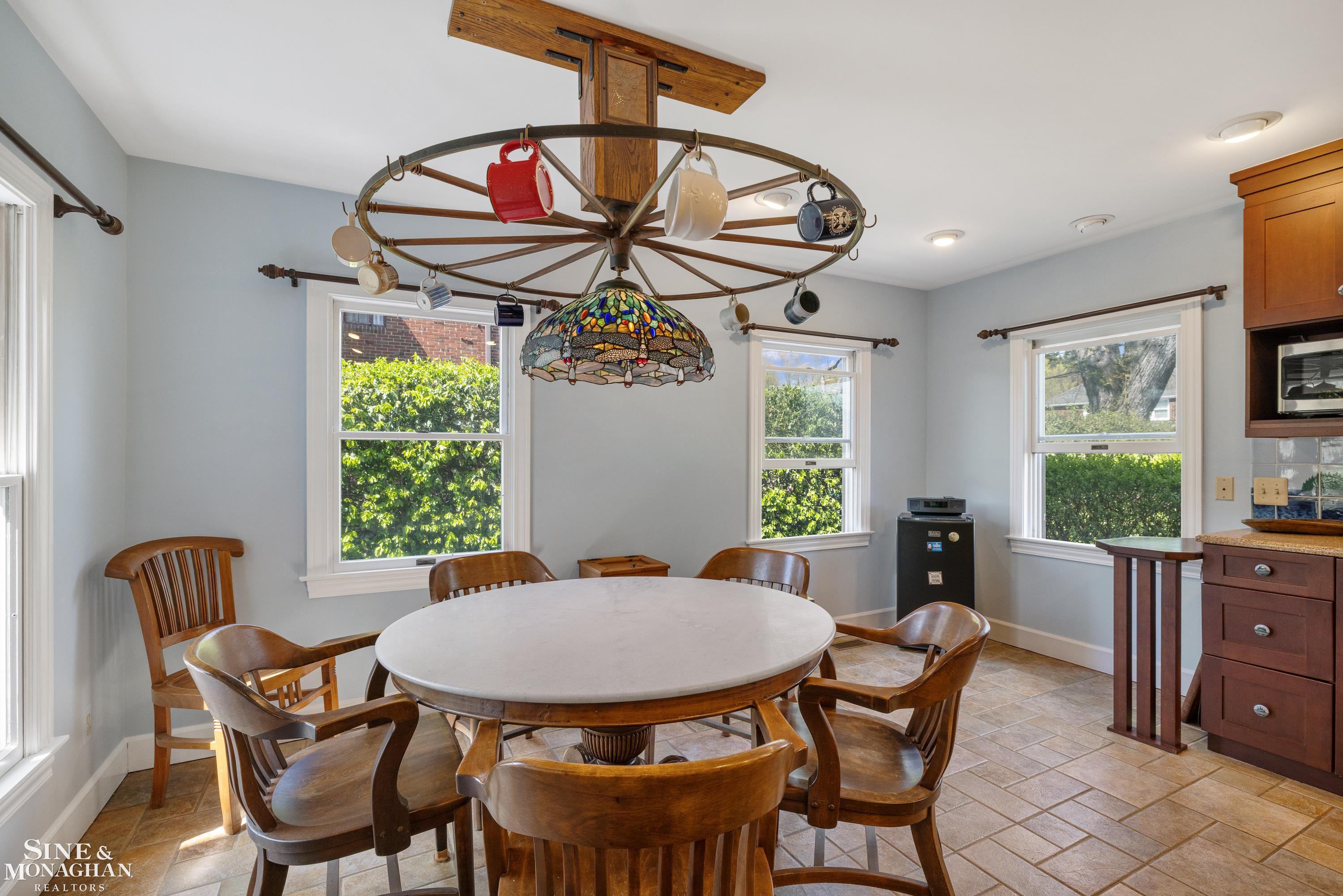 854 Pemberton Road Grosse Pointe, MI 48230 - Photo 21 of 57 50205225-0f1b9ead-ebe6-4ca3-b3d4-3e7c3438a6a9.JPG