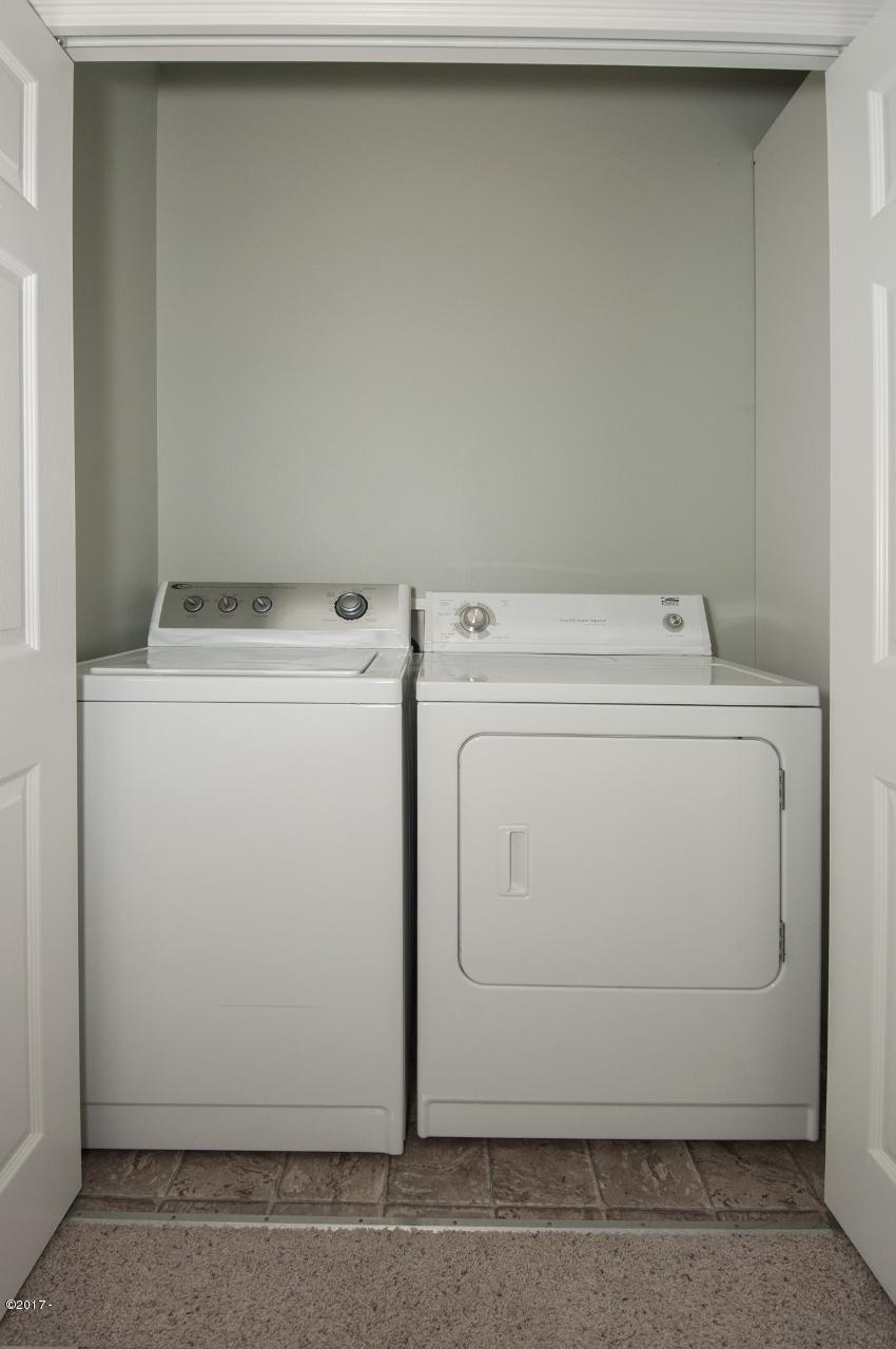 35-45 Northeast Clarke Street Depoe Bay, OR 97341 - Photo 46 of 48 Laundry closet-Snuggle Inn
