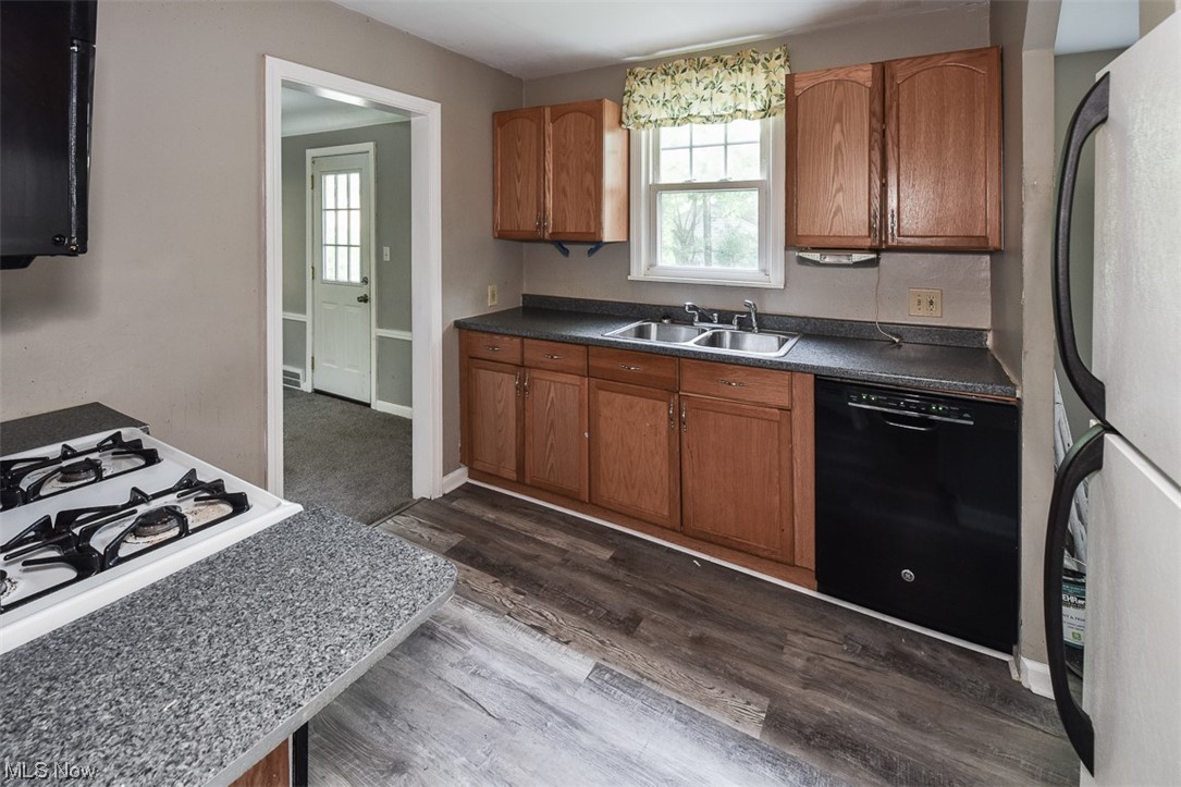 3703 Berkeley Road Cleveland Heights, OH 44118 - Photo 9 of 23