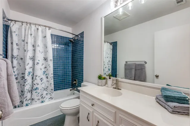 $649,000 | 409 Heron Drive, Austin, TX 78734