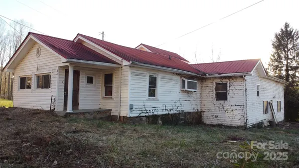 $216,900 | 98 Lower Glady Fork Road, Candler, NC 28715