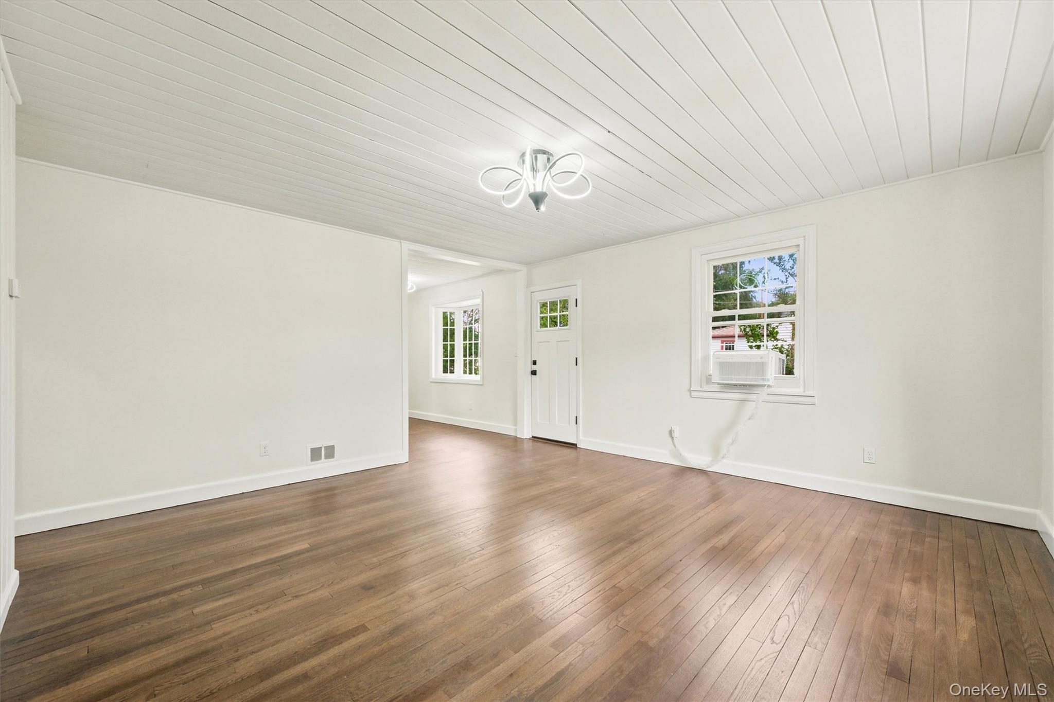 3 Pond Road Walden, NY 12586 - Photo 7 of 38