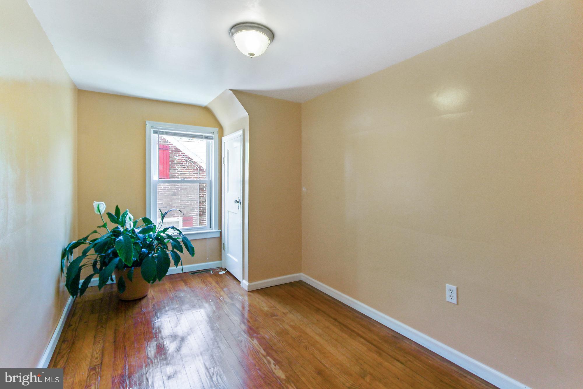 208 Pinehurst Road York, PA 17402 - Photo 17 of 27 Gallery Image 17