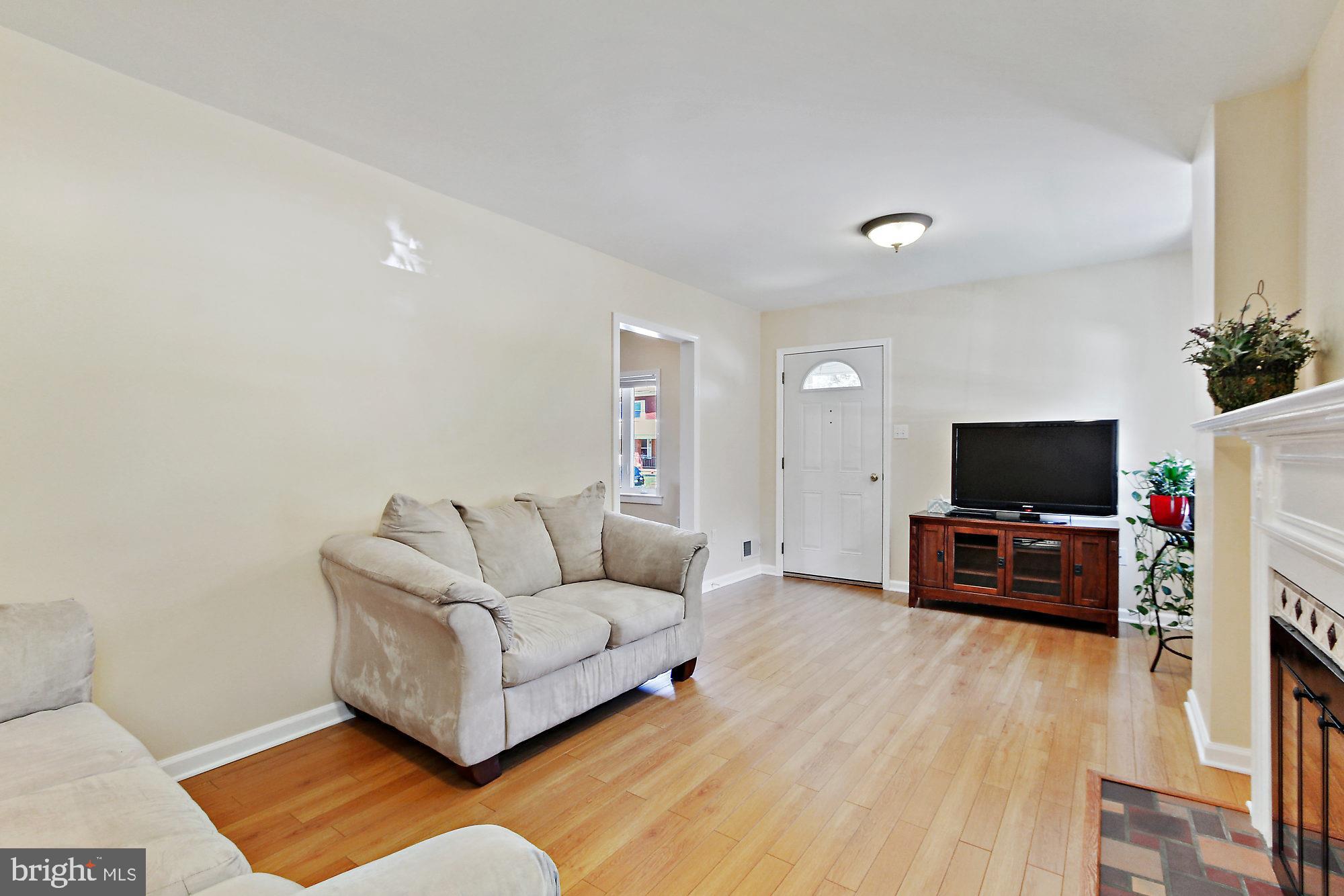 208 Pinehurst Road York, PA 17402 - Photo 5 of 27 Gallery Image 5