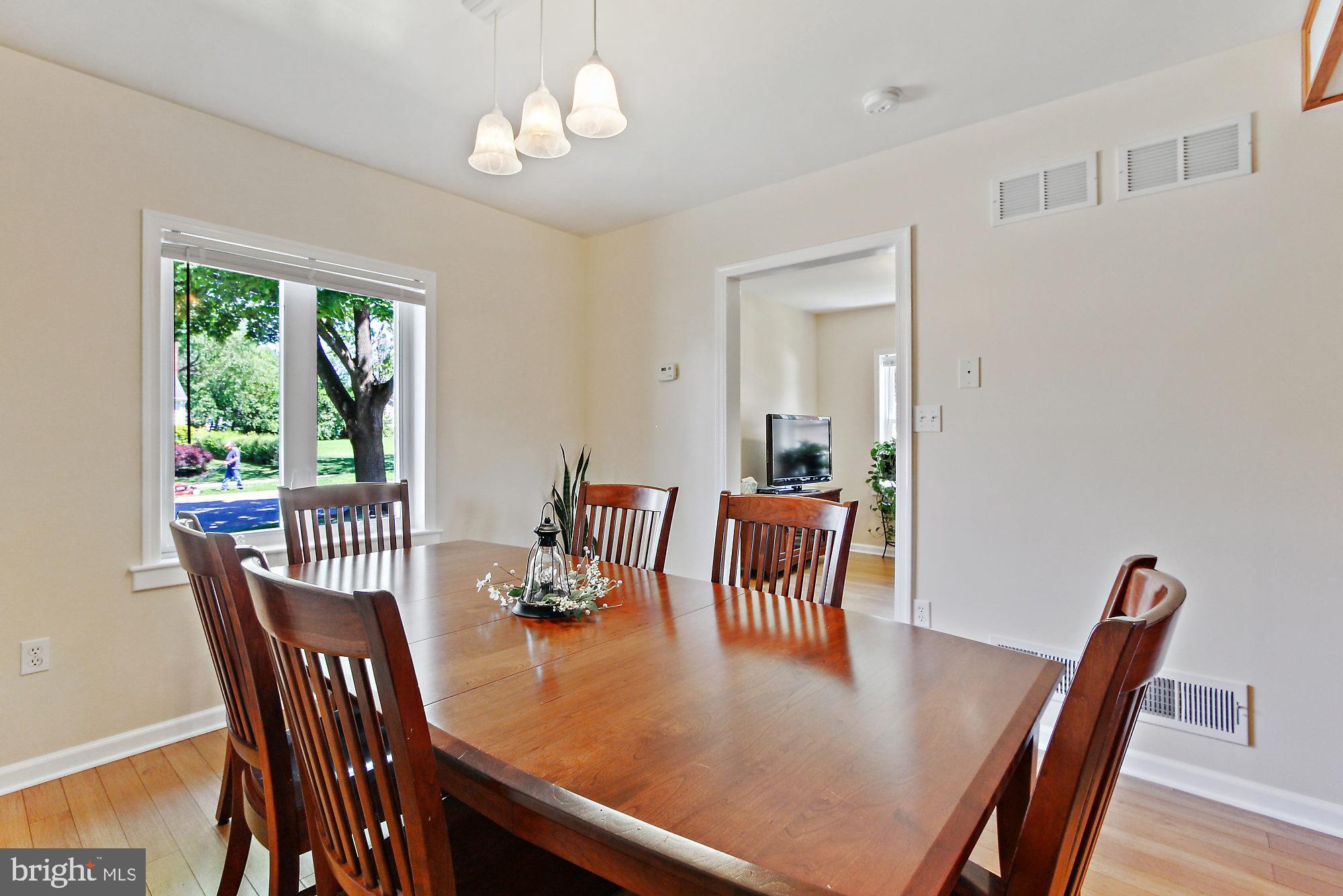 208 Pinehurst Road York, PA 17402 - Photo 7 of 27 Gallery Image 7