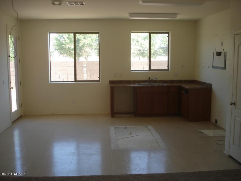 9352 West Payson Road Tolleson, AZ 85353 - Photo 2 of 7 KITCHEN
