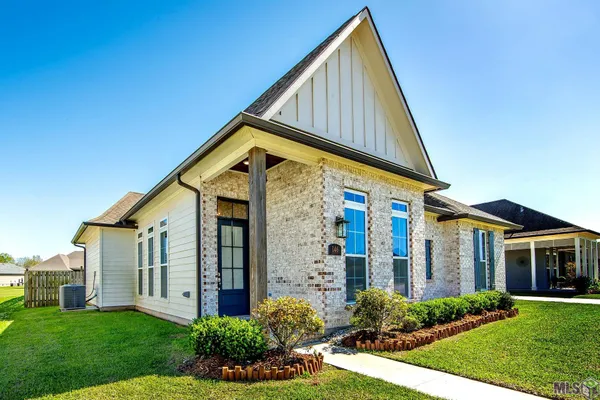 $359,000 | 146 Marmande Avenue, Thibodaux, LA 70301