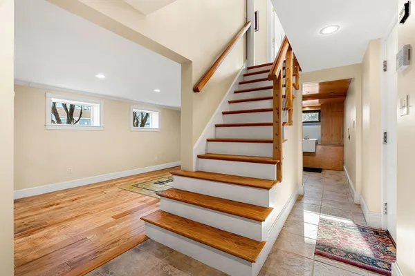 a view of entryway