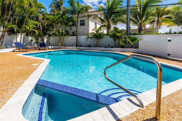 $17,500 | 3329 Northeast 17th Street, Fort Lauderdale, FL 33305