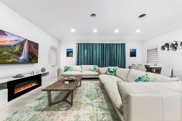 $17,500 | 3329 Northeast 17th Street, Fort Lauderdale, FL 33305