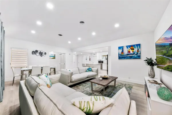 $17,500 | 3329 Northeast 17th Street, Fort Lauderdale, FL 33305