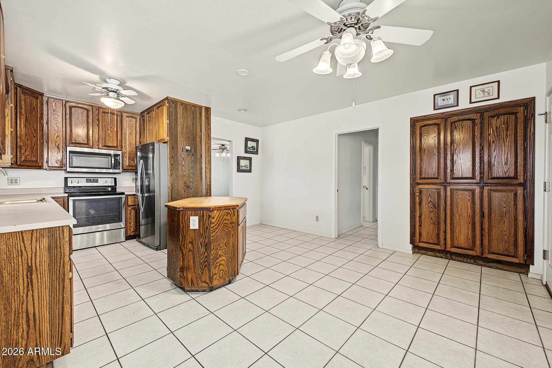 1251 North Gilbert Road Mesa, AZ 85213 - Photo 9 of 41 9