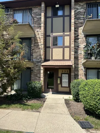 $204,900 | 332 Klein Creek Court, Unit B, Carol Stream, IL 60188