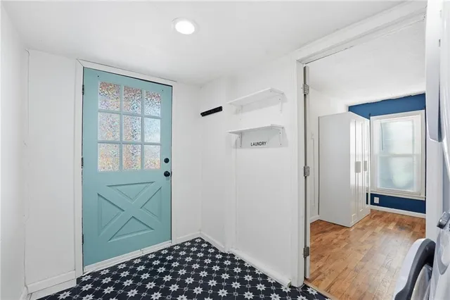 $295,000 | 215 West Walnut Street, Belton, MO 64012