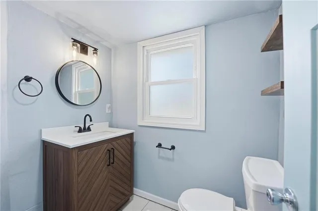 $295,000 | 215 West Walnut Street, Belton, MO 64012