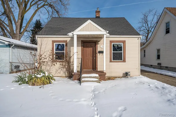 $1,150 | 7583 Hudson Avenue, Warren, MI 48091