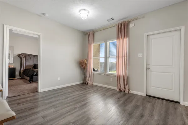 $2,000 | 397 Road 5102, Unit L, Cleveland, TX 77327