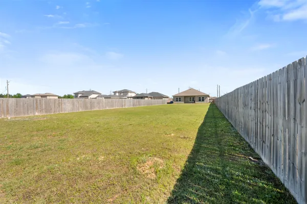 $2,000 | 397 Road 5102, Unit L, Cleveland, TX 77327