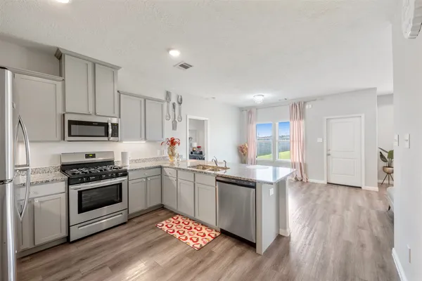 $2,000 | 397 Road 5102, Unit L, Cleveland, TX 77327