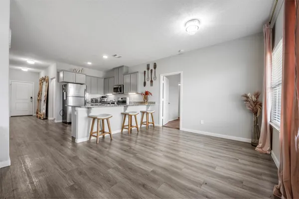 $2,000 | 397 Road 5102, Unit L, Cleveland, TX 77327