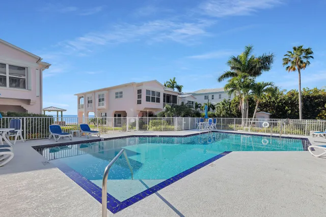 $589,000 | 117 Coco Plum Drive, Unit D 1, Marathon, FL 33050