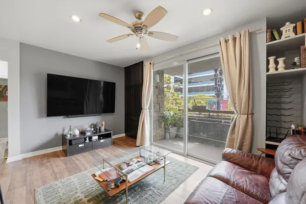 $575,000 | 1480 Broadway, Unit 2204, San Diego, CA 92101