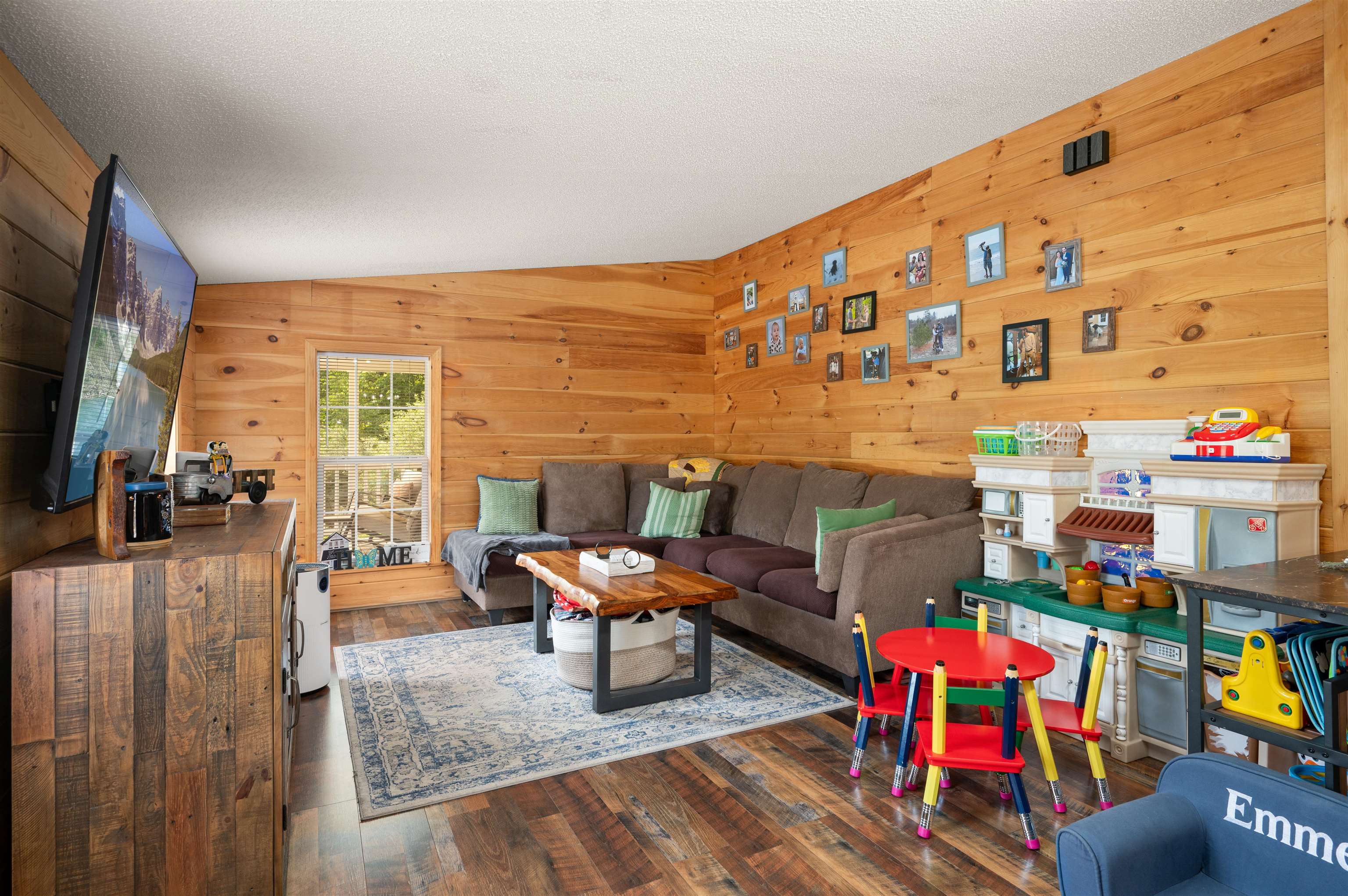 124 Chester Road Raymond, NH 03077 - Photo 27 of 43 Gallery Image 27