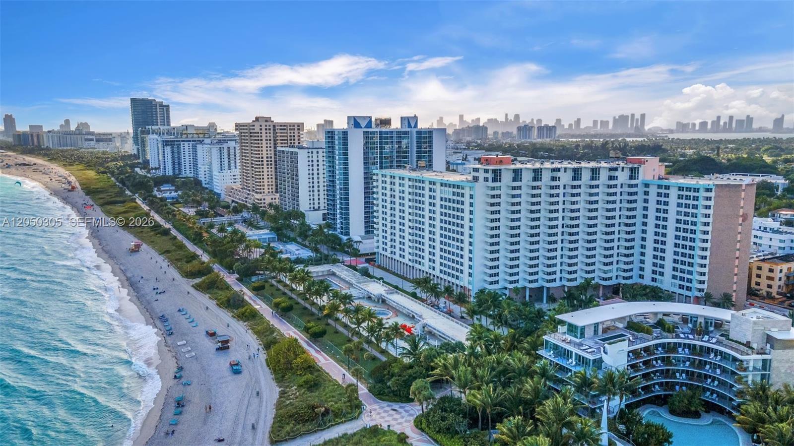 2899 Collins Avenue, Unit 702 Miami Beach, FL 33140 - Photo 5 of 15