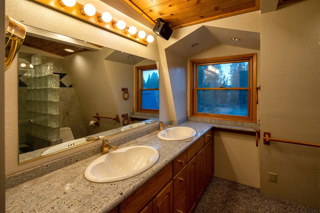 12584 Prosser Dam Road Truckee, CA 96161 - Photo 9 of 21 Gallery Image 9