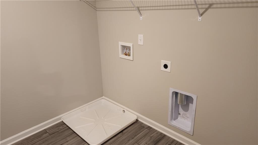 400 Grey Falcon Avenue Braselton, GA 30517 - Photo 27 of 31 a view of a room with closet