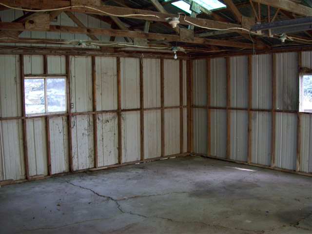 3885 Croswell Road Croswell, MI 48422 - Photo 16 of 18 31075940-15.JPG