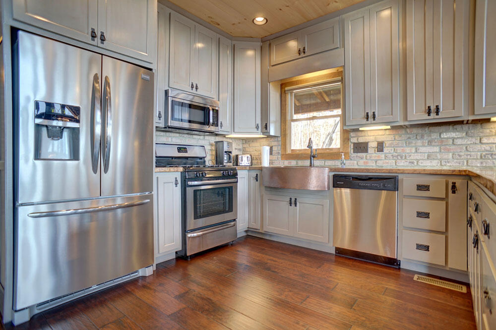 1780 Sun Rock Mountain Road Blue Ridge, GA 30513 - Photo 7 of 36 Gallery Image 7