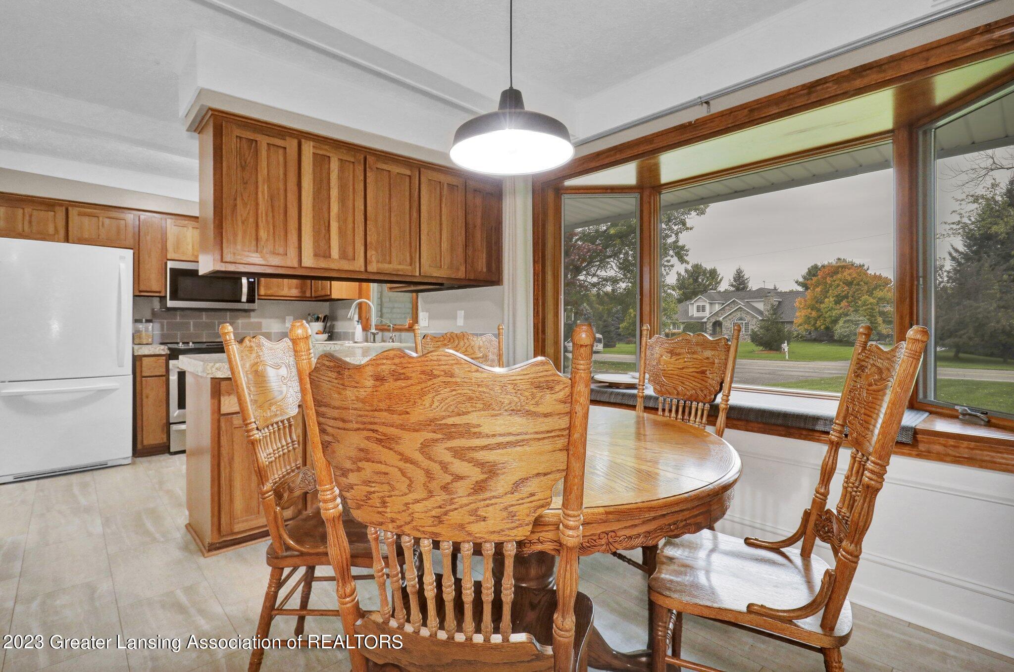 703 Piper Road Haslett, MI 48840 - Photo 12 of 50 6-web-or-mls-Open Ended Media-6
