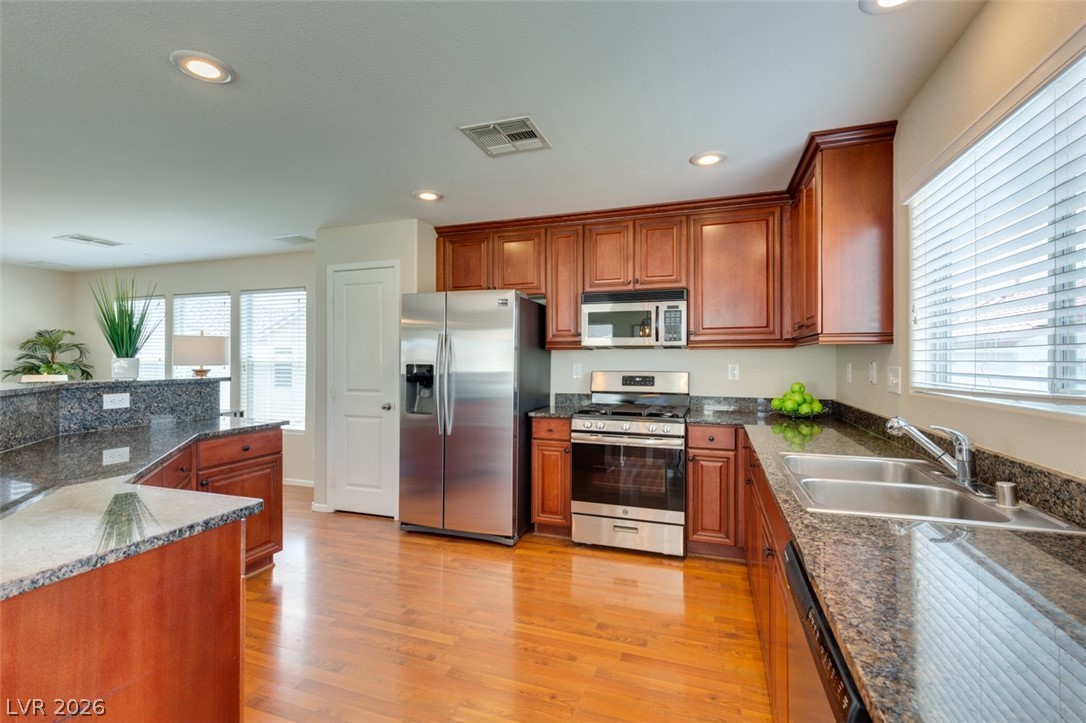 304 Windsor Ridge Avenue Las Vegas, NV 89183 - Photo 19 of 38