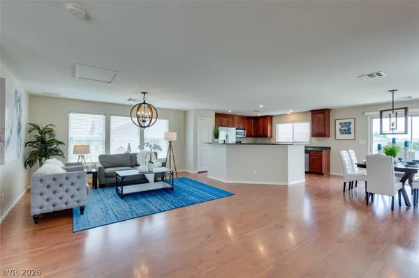 $2,395 | 304 Windsor Ridge Avenue, Las Vegas, NV 89183