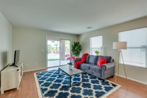 $2,395 | 304 Windsor Ridge Avenue, Las Vegas, NV 89183