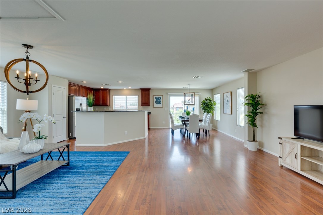 304 Windsor Ridge Avenue Las Vegas, NV 89183 - Photo 3 of 38