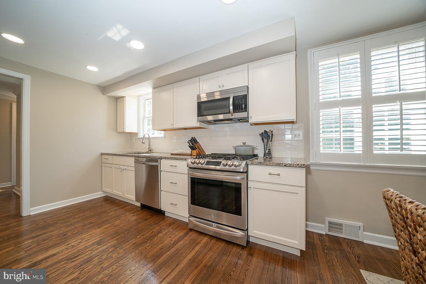 110 Homestead Road Wayne, PA 19087 - Photo 18 of 41