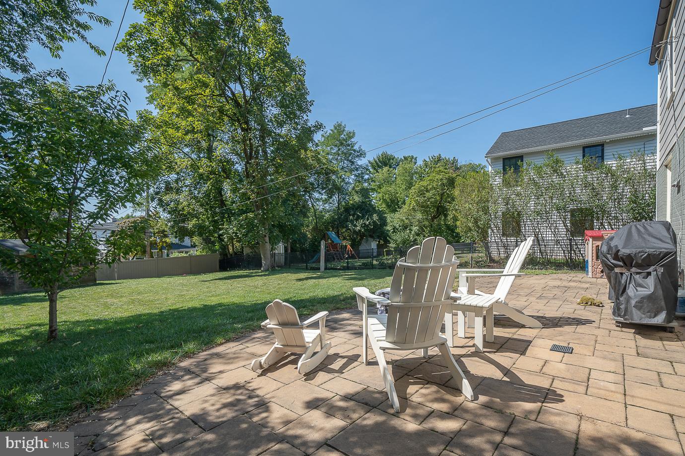 110 Homestead Road Wayne, PA 19087 - Photo 33 of 41 Large Paver Patio overlooking Flat Yard