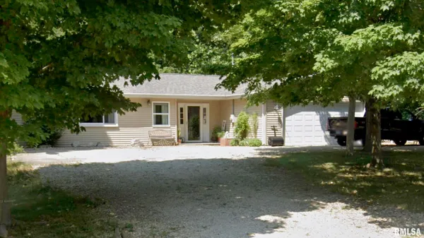$259,900 | 206 East Alconbury Road, Metamora, IL 61548