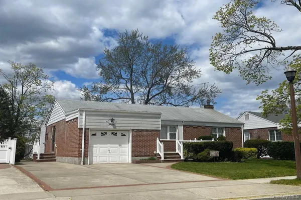 $899,000 | 50 Buffalo Street, Elmont, NY 11003