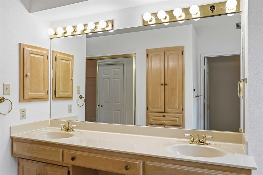9961 Waterfront Trail, Unit 9961 Rowlett, TX 75087 - Photo 26 of 35
